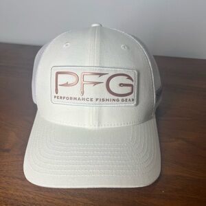 PFG Columbia White Fishing Cap